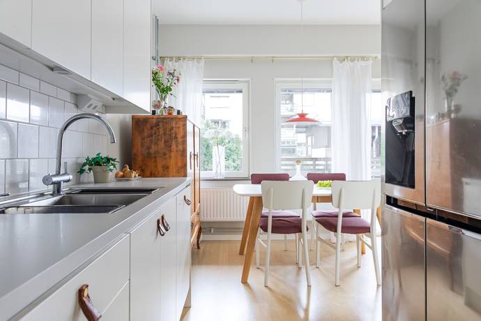 2 rum Lägenhet på Starrbäcksgatan 11C Centrala Sundbyberg Sundbybergs kommun - bild 2
