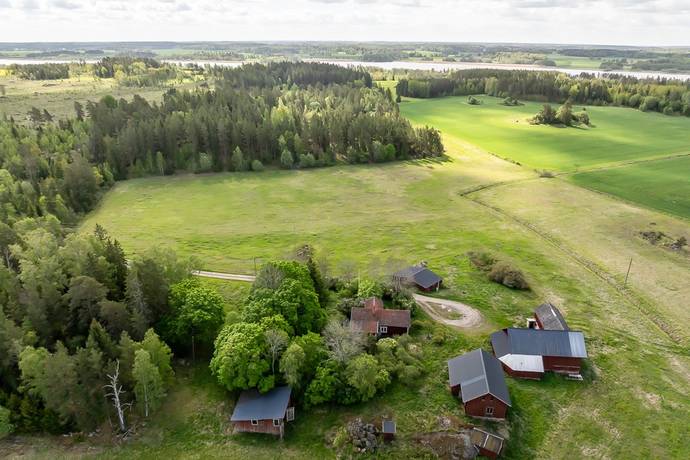 4 rum gård utan jordbruk på Frövitorp 3 Uppsala, Uppsala kommun - bild 1