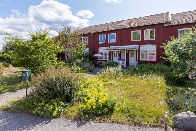 7 rum radhus på Skolbacken 47 Sigtuna - Centralt, Sigtuna kommun - bild 1