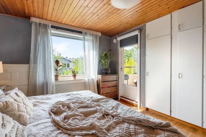 6 rum Radhus på Ängsullsvägen 43 Vällingby - Kälvesta Stockholms kommun - bild 21