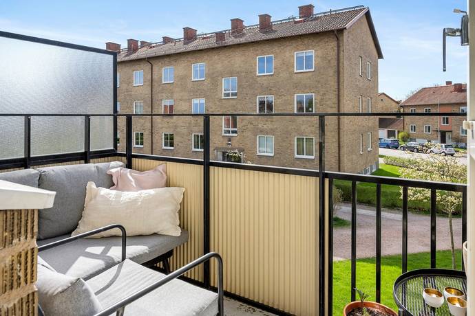 3 rum lägenhet på Blåsbackegatan 10A Centrum Nyatorp, Halmstads kommun - bild 2