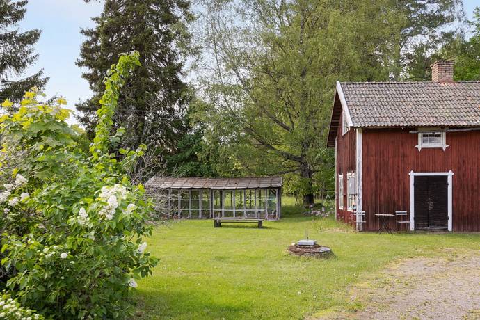 3 rum Gård med jordbruk på Fallsboda 214 Örbyhus Tierps kommun - bild 7