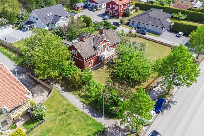 7 rum villa på Ekvalla 1 Bålsta - Gamla Bålsta, Håbo kommun - bild 1