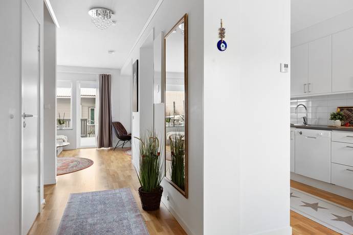 4 rum Par-/kedje-/radhus på Kardemummaslingan 43 Gårdsten Göteborgs kommun - bild 11