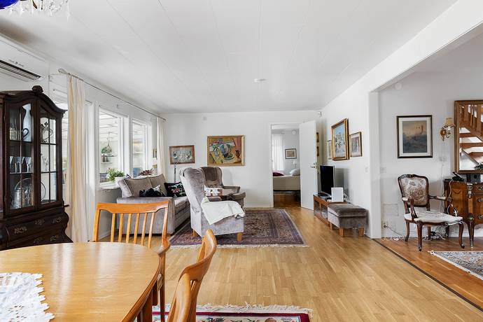 6 rum Villa på Ålvägen 81 Hammar Hammarö kommun - bild 16