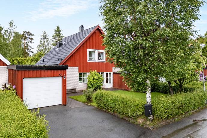 villa på Tranbärsvägen 27C Hälsinggården, Falu kommun - bild 1