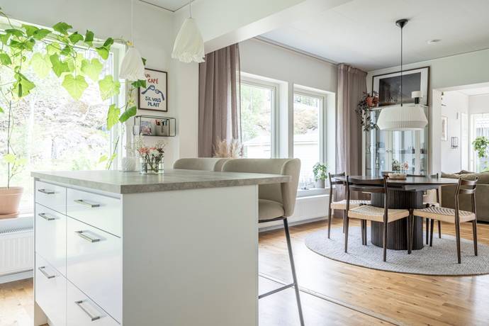 8 rum villa på Runstens byväg 72 Runsten, Haninge kommun - bild 4