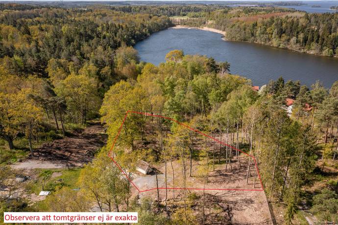 Ådö, Upplands-Bro kommun