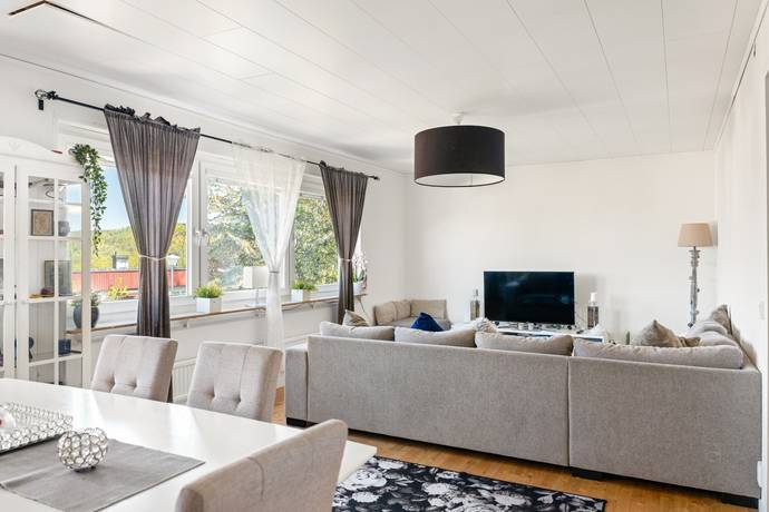 5 rum Radhus på Storskiftesvägen 22 Botkyrka -  Alby Botkyrka kommun - bild 23