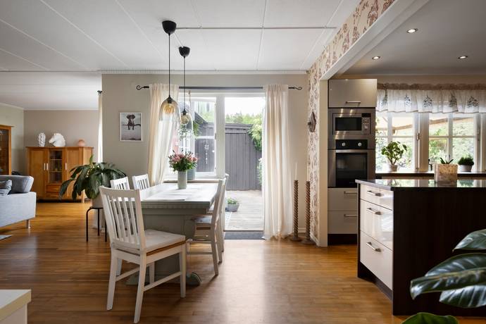 7 rum Kedjehus på Bergandsgatan 6 Fågelhöjden Nacka kommun - bild 4