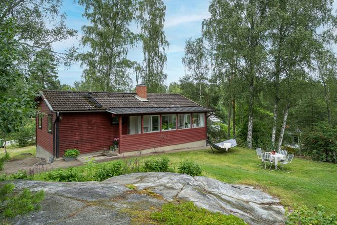 3 rum fritidshus på Gnejsvägen 13 Kalkudden, Strängnäs kommun - bild 1