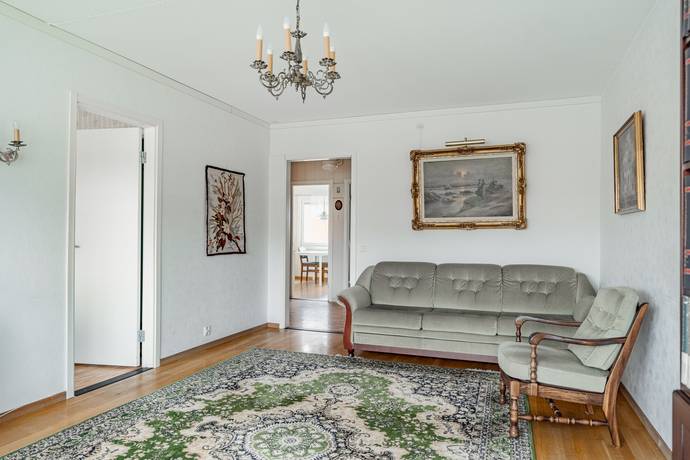 4 rum lägenhet på Körvelgatan 2C Årsta, Uppsala kommun - bild 4