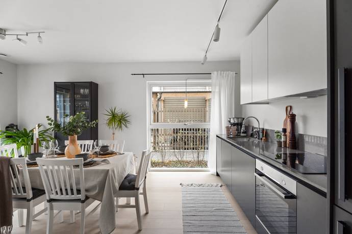 3 rum lägenhet på Stenkolsgatan 18B Stenby, Eskilstuna kommun - bild 2