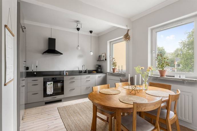 2 rum lägenhet på Klädesvägen 22 Brommaplan, Stockholms kommun - bild 1