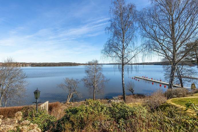 4 rum Radhus på Fridhemsgatan 15B Ulvhäll/Fridhem Strängnäs kommun - bild 4