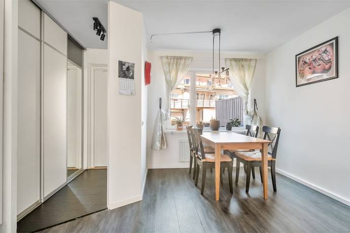 5 rum Radhus på Klangvägen 131 Skogås Huddinge kommun - bild 6