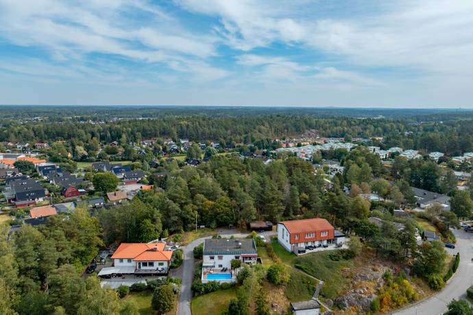 7 rum Villa på Ingeborgs väg 20 Odenslunda Upplands Väsby kommun - bild 38