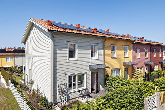 4 rum radhus på Keramikens Väg 5 Steninge Slottsby, Sigtuna kommun - bild 1