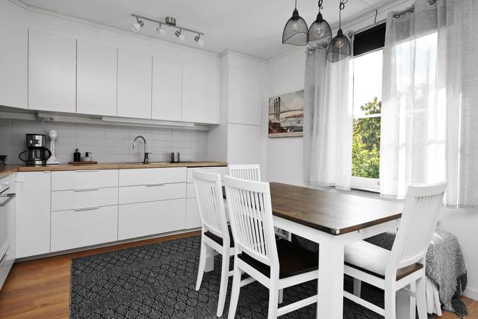 Fältstensvägen 18, Jordbro, Haninge kommun