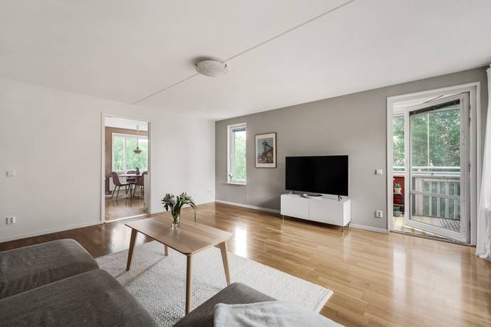 3 rum lägenhet på Majrovägen 33 Gubbängen, Stockholms kommun - bild 3