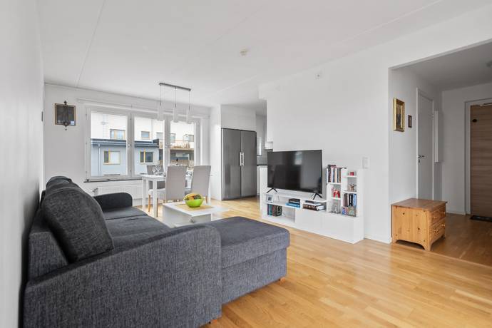3 rum lägenhet på Ursviks allé 41 Sundbyberg - Ursvik, Sundbybergs kommun - bild 2