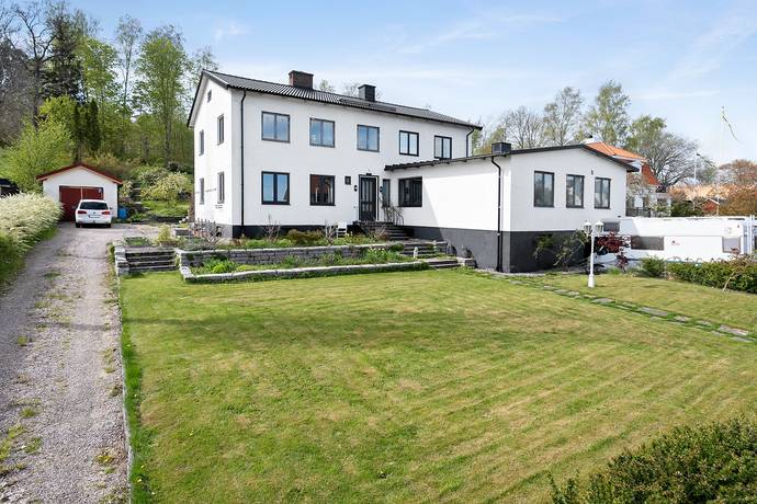 12 rum villa på Drottninggatan 25 Centrala Vårgårda, Vårgårda kommun - bild 2