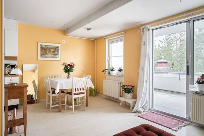 1 rum lägenhet på Sidensvansvägen 22 Sjöberg, Sollentuna kommun - bild 2
