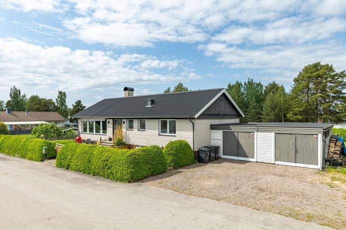 4 rum villa på Bivackgatan 5 Hova Tätort, Gullspångs kommun - bild 1