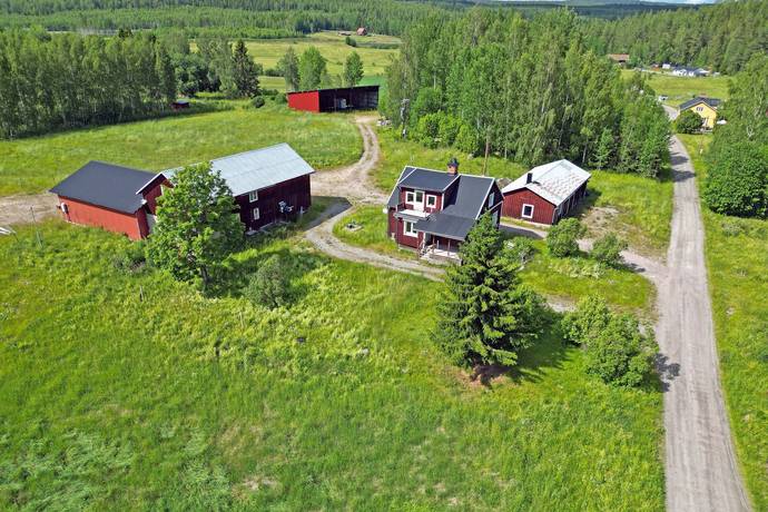 5 rum gård/skog på Långmyravägen 5 Segersta, Bollnäs kommun - bild 1