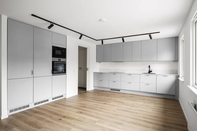 5 rum radhus på Sörahemsvägen 8 Söra, Österåkers kommun - bild 1