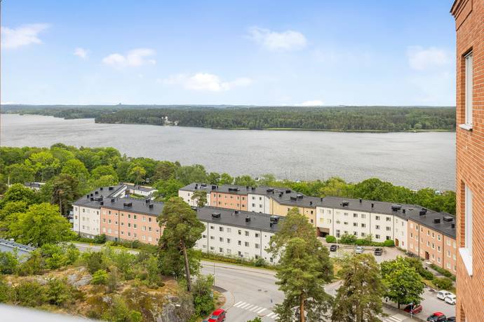 3 rum lägenhet på Maltesholmsvägen 153, 14tr Hässelby Strand, Stockholms kommun - bild 2