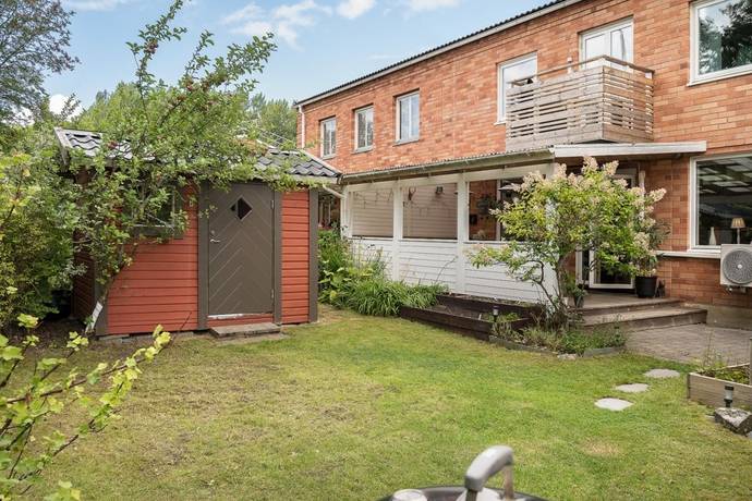 5 rum parhus på Stafflivägen 9 Eriksborg, Västerås kommun - bild 3