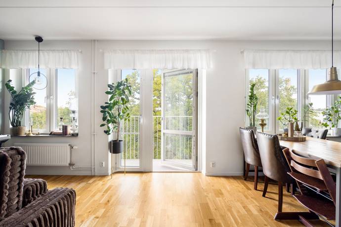 Diktarvägen 8, Huvudsta - Ingenting, Solna kommun