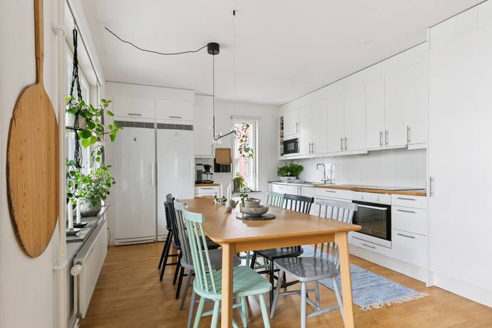 4 rum lägenhet på Gunnarskogsgatan 14 Farsta, Stockholms kommun - bild 4