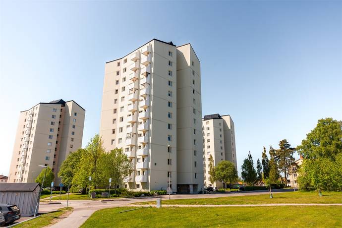 3 rum lägenhet på KRUTKÄLLARVÄGEN 1 Karlsdal, Västerås kommun - bild 5