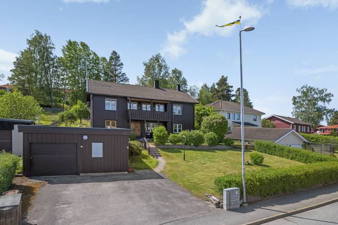 5 rum villa på Agronomvägen 13 Visinge, Täby kommun - bild 1
