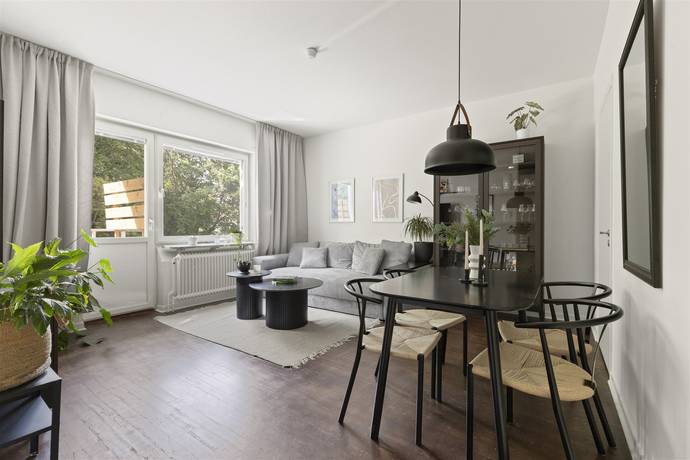 2 rum lägenhet på Klädesvägen 18 Brommaplan, Stockholms kommun - bild 1