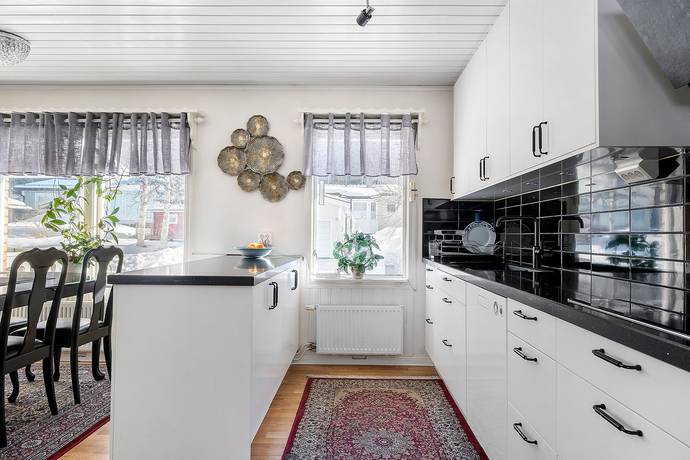 8 rum Villa på Ugglevägen 10 Odensala Östersunds kommun - bild 3