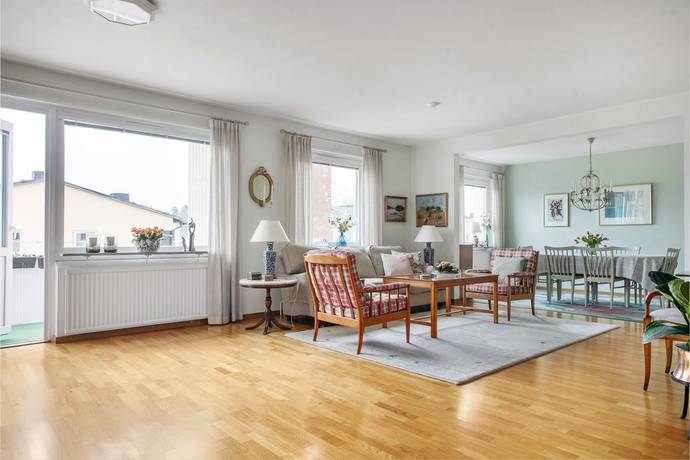 4 rum lägenhet på Sturevägen 5 Saltsjöbaden, Nacka kommun - bild 1