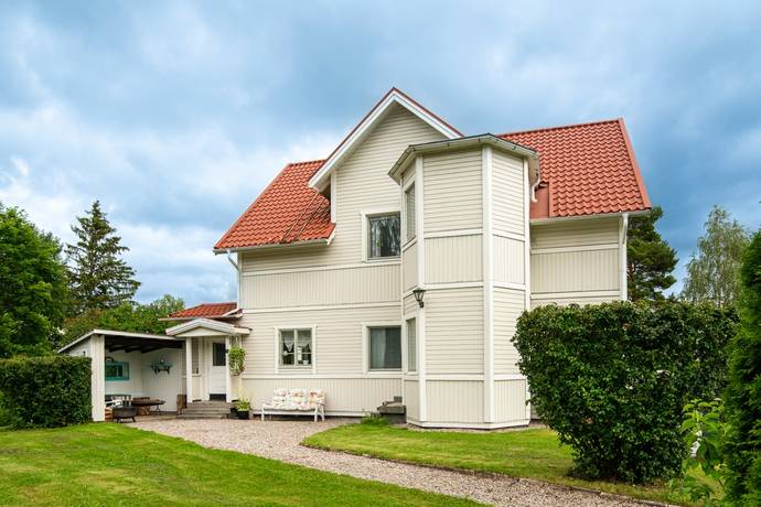 6 rum villa på Kramsta Gästgårdsvägen 1 Järvsö, Ljusdals kommun - bild 1