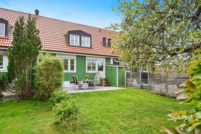 6 rum radhus på Tidlösavägen 7 Sjukyrkoberget, Upplands Väsby kommun - bild 3