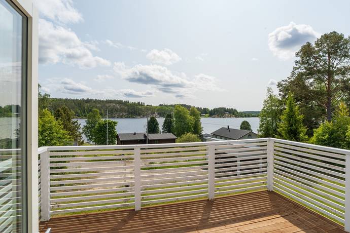 6 rum villa på Hornön 184 Arnäsvall, Örnsköldsviks kommun - bild 1