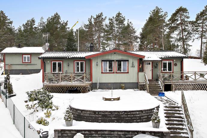 Simmenäsvägen 141 i simmenäs, alingsås friliggande villa till ...