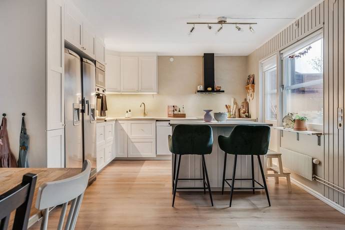 5 rum lägenhet på Lantjägarvägen 120 Tumba, Botkyrka kommun - bild 3