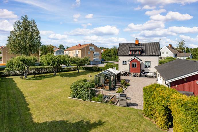 4 rum villa på Ängsliden 7 Katrineholm Duveholm, Katrineholms kommun - bild 1
