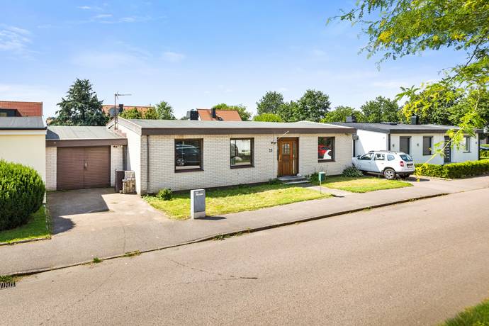 4 rum kedjehus på Rundan 20 Gustavsfält, Halmstads kommun - bild 1