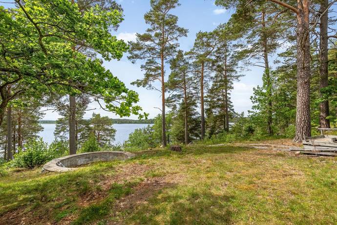 4 rum Vinterbonat fritidshus på Lärkringen 233 Ringsö Strängnäs kommun - bild 44