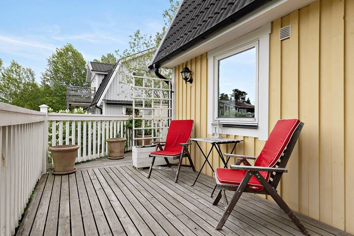 7 rum villa på Stenbocksvägen 10 Solgård, Huddinge kommun - bild 2