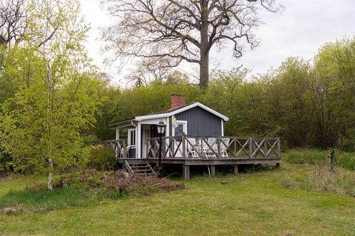 2 rum Fritidshus på ALMÖ LINDÖ 16 Almö Lindö Västerås kommun - bild 1
