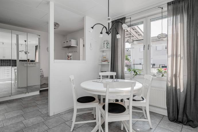 5 rum radhus på Stationsgatan 21A Sätuna, Sigtuna kommun - bild 5